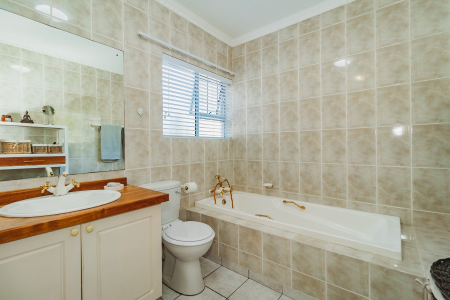3 Bedroom Property for Sale in King George Park Western Cape